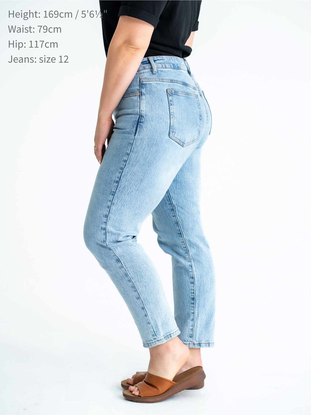 Pear-shaped jeans – average length