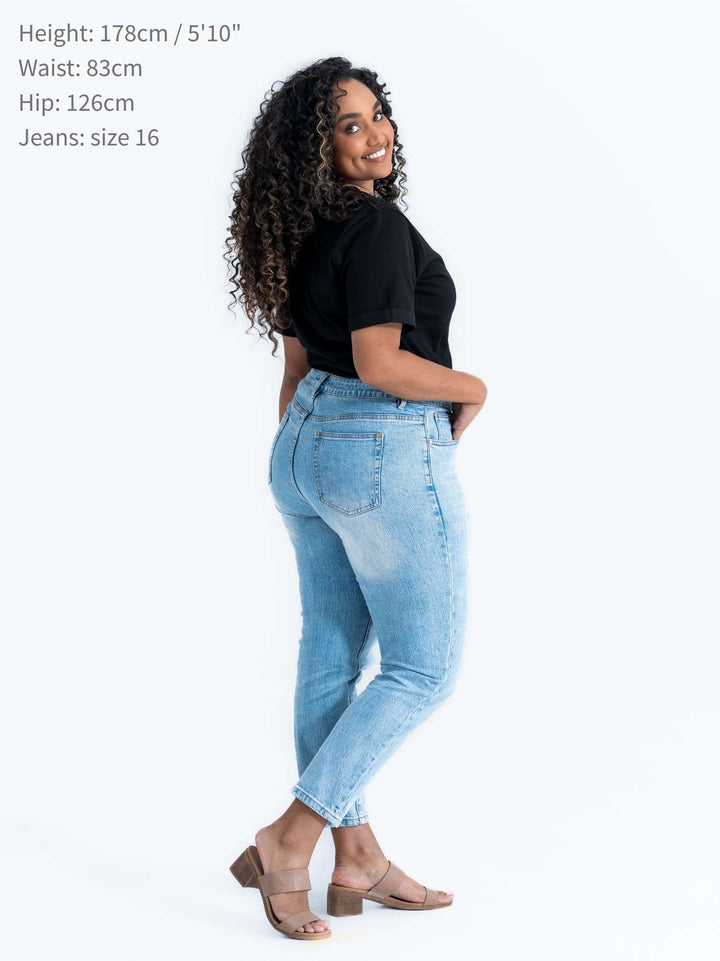 Pear-shaped jeans – average length