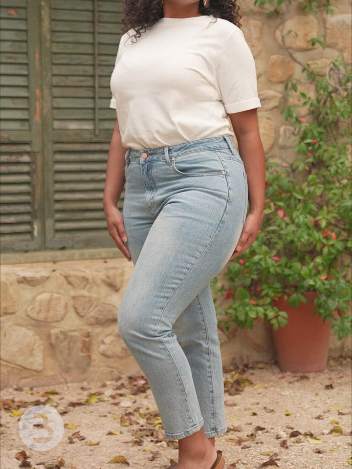 Pear-shaped jeans – average length